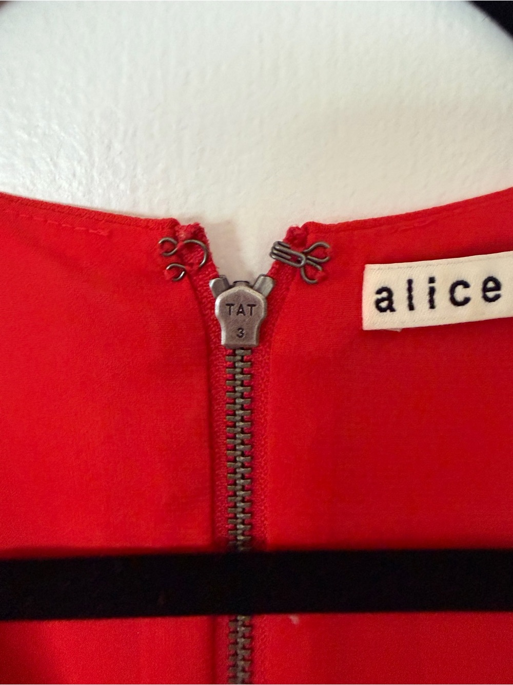 ALICE + OLIVIA Red Sleeveless Lennon Mini Dress - Picture 5 of 8
